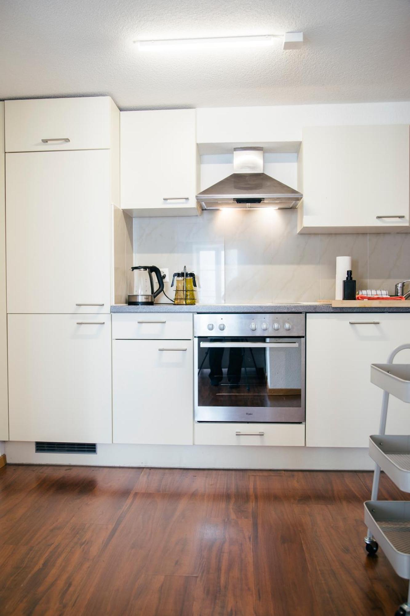 Nimbuzzz Apartments Unterseen ภายนอก รูปภาพ