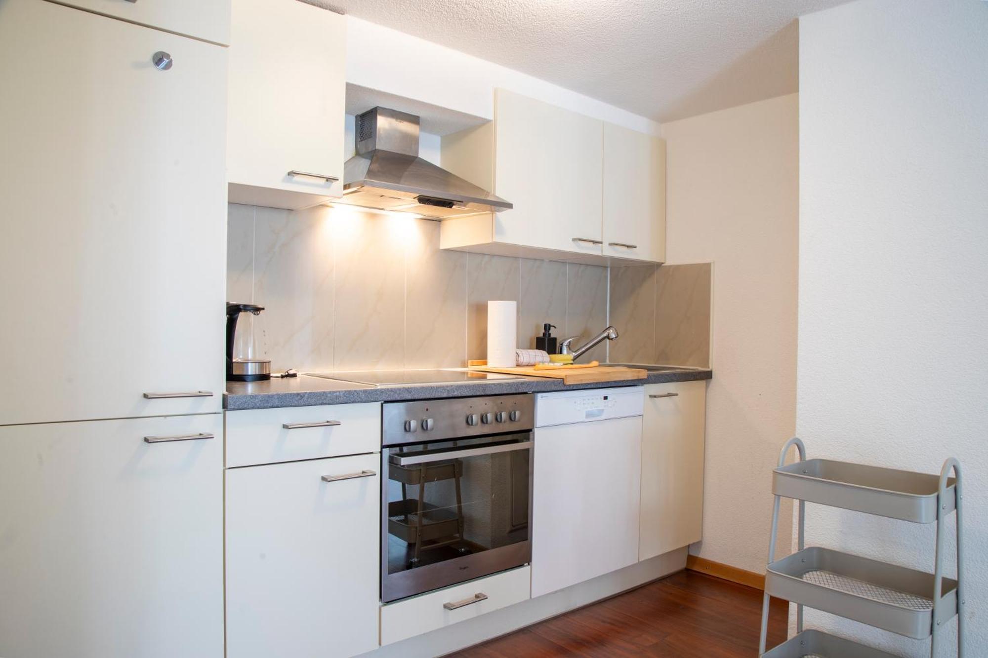 Nimbuzzz Apartments Unterseen ภายนอก รูปภาพ